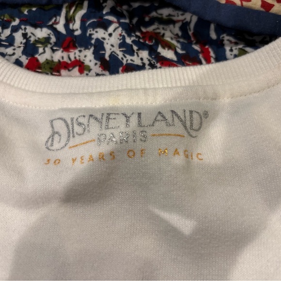 Disney Paris Sweatshirt - Picture 5 of 10